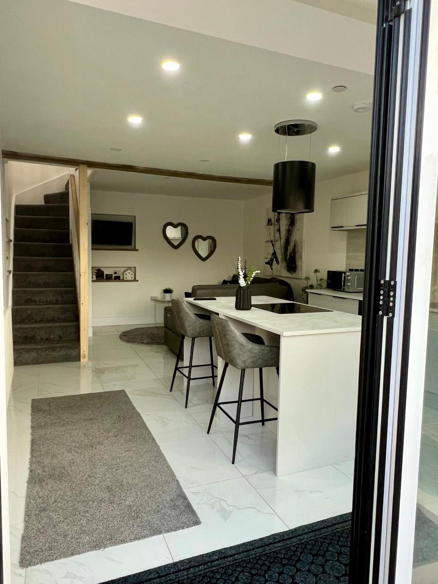 Villa Lewys Tai Bach Aberaman